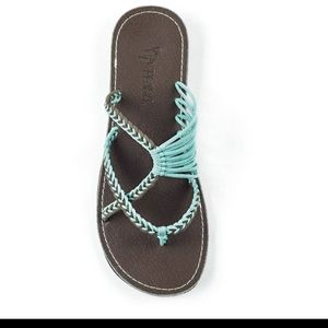 NEW Oceanside Plaka Flip Flop Sandal